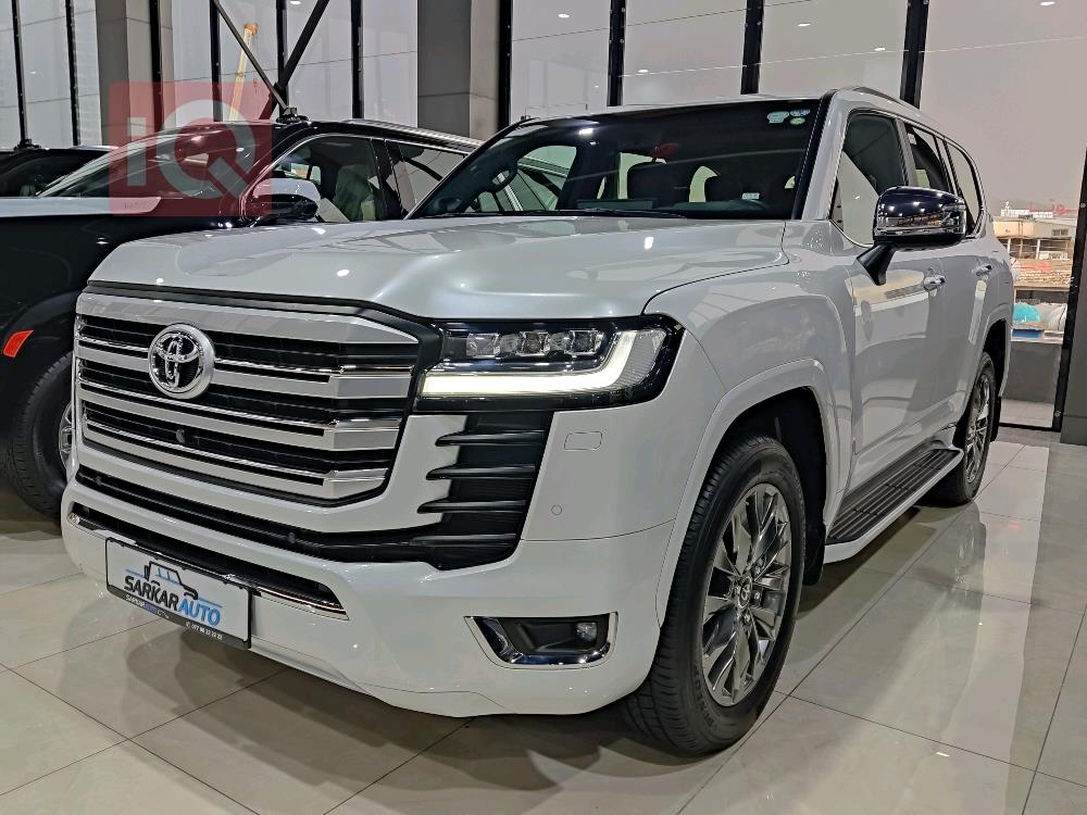 تۆیۆتا لاند کروزەر